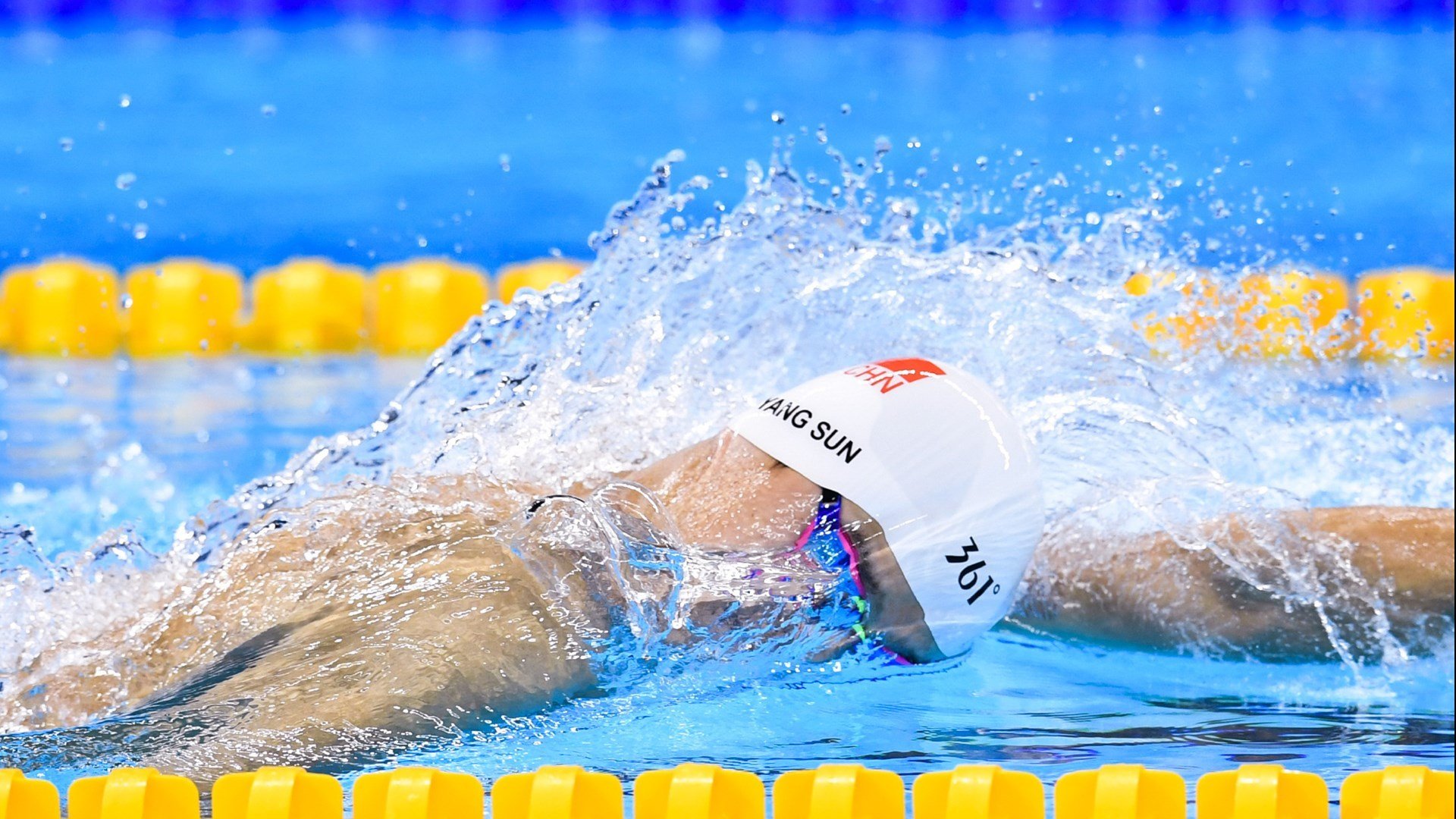 冬奥奇景！塞内加尔队雪地滑跪庆祝成新梗图，塞内加尔运动员